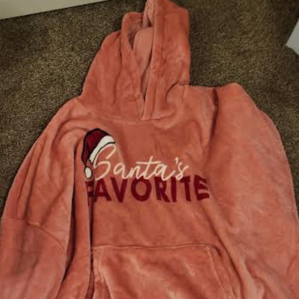 Weekend Soul Pink Santa's Favorite Wearable Blanket One Size